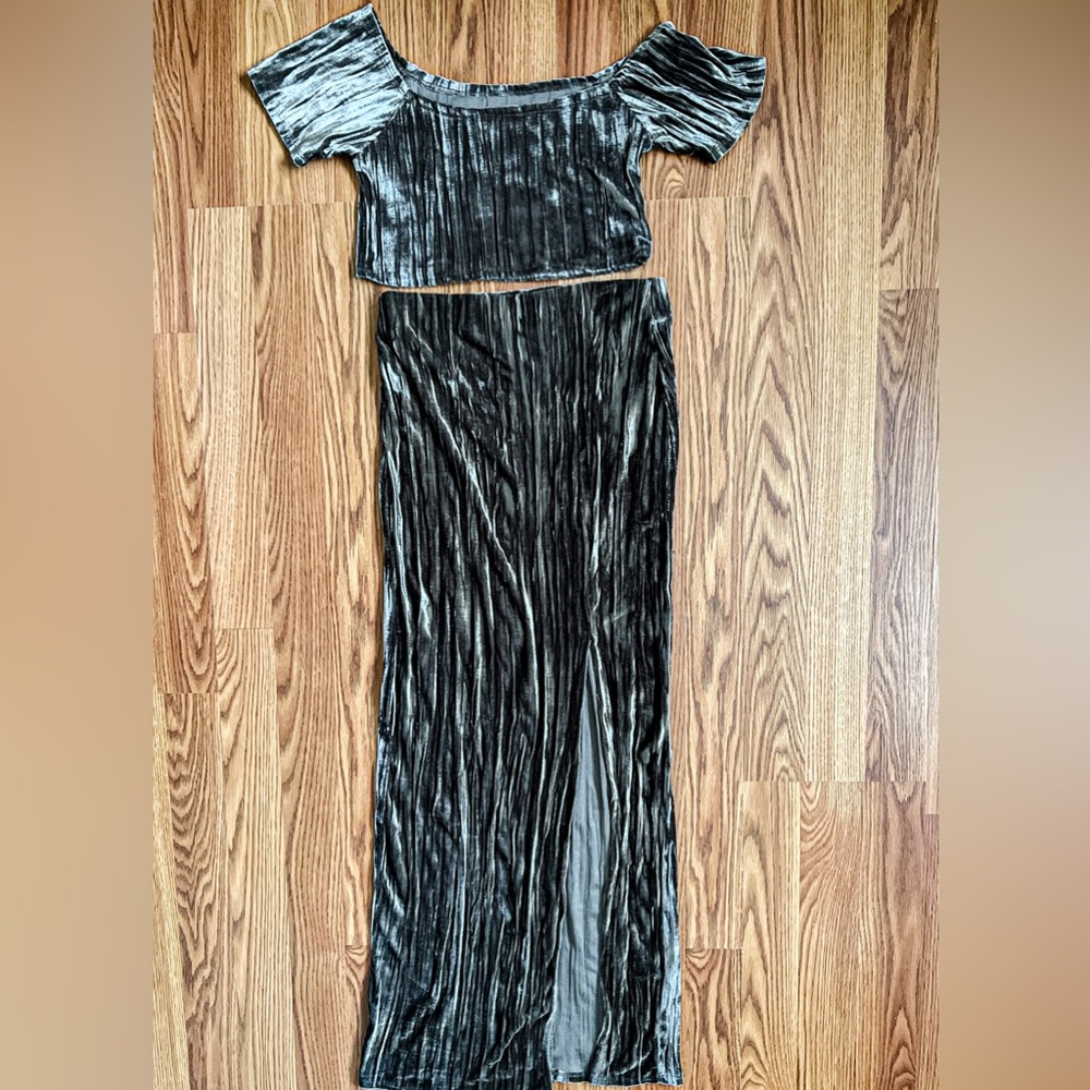 Metallic 2 Piece Set Crop Top & Skirt